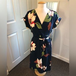 Monteau Los Angeles Floral Dress